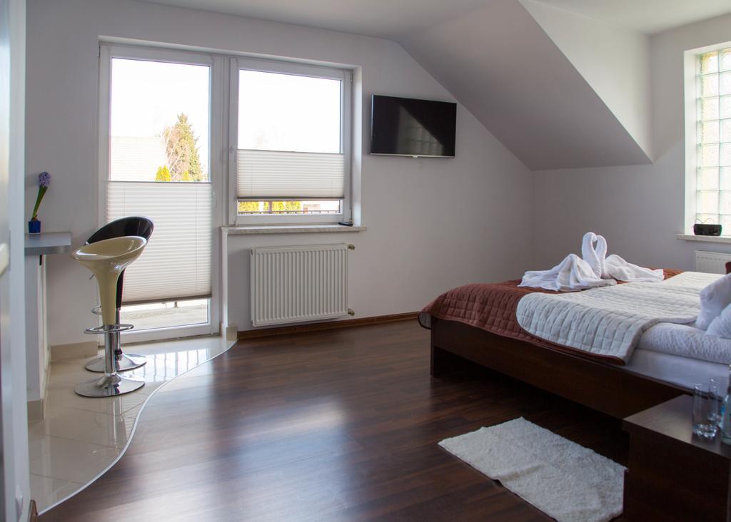 Noclegi Prestige Nowy Sacz Ngoại thất bức ảnh
